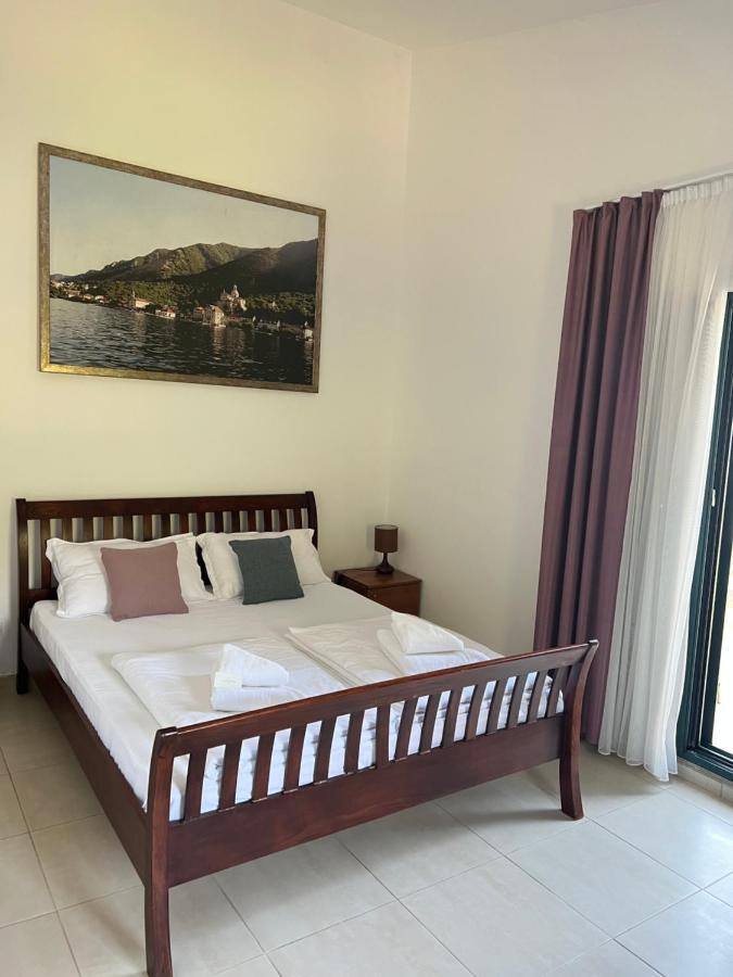 Hotel Lavanda Donja Kostanjica Exteriör bild
